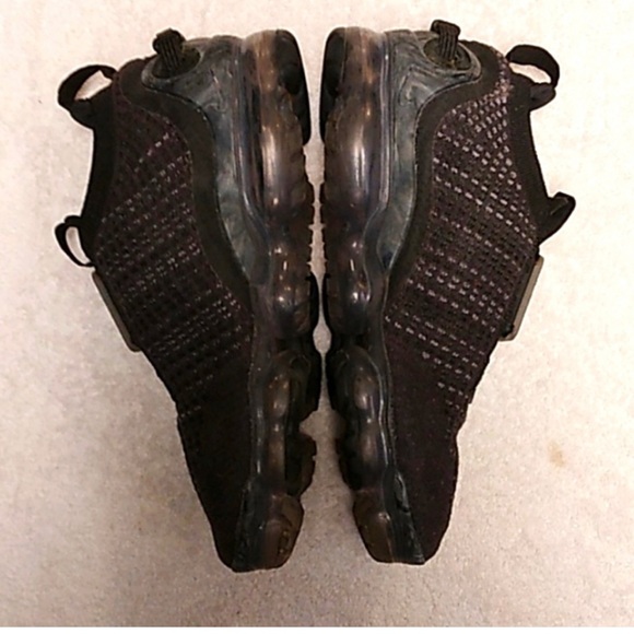 Women’s Nike Vapormaxx 2020 - Picture 3 of 8